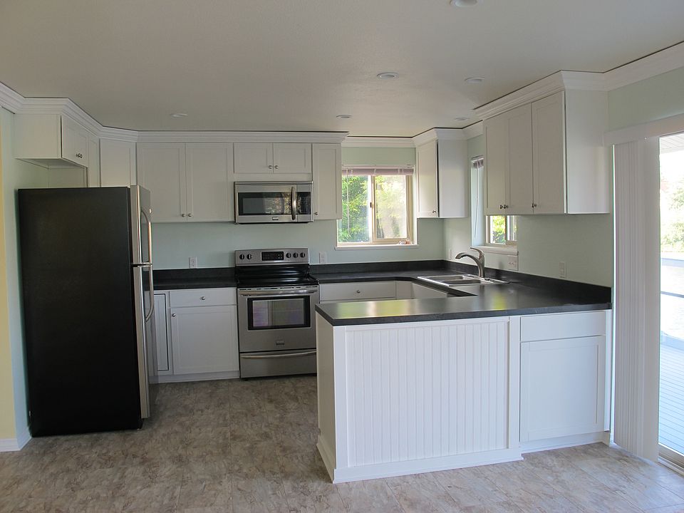 1st image of 484 Point Brown Ave SE
