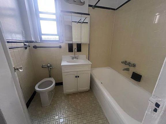 5th image of 22311 57th Ave Floor 1