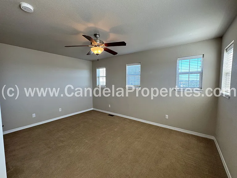 475 Eclipse Dr — Photo 45