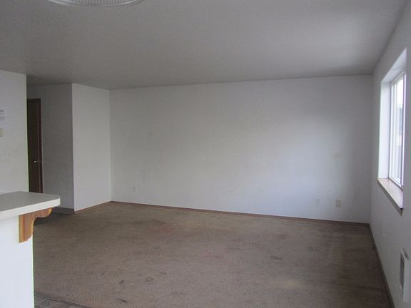 Additional Living Room