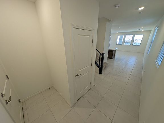 3rd image of 544 Clover Bar Ln