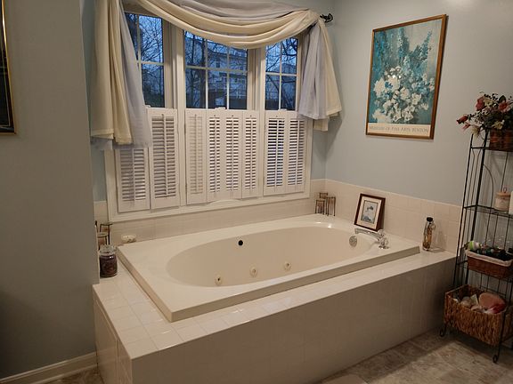 2nd image of 708 Ponderosa Dr