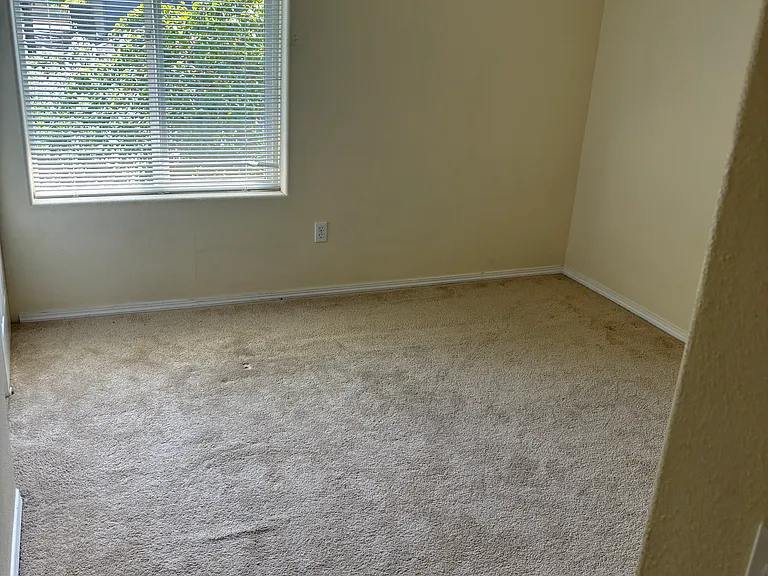 17315 SE 23rd Way — Photo 8