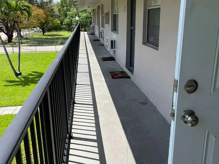 700 NW 3rd Ave #8 — Photo 7