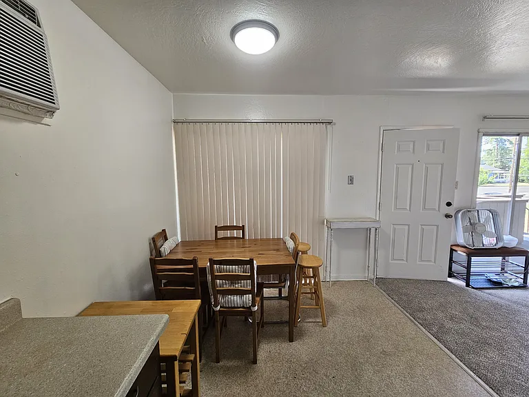 312 K St #2B — Photo 6