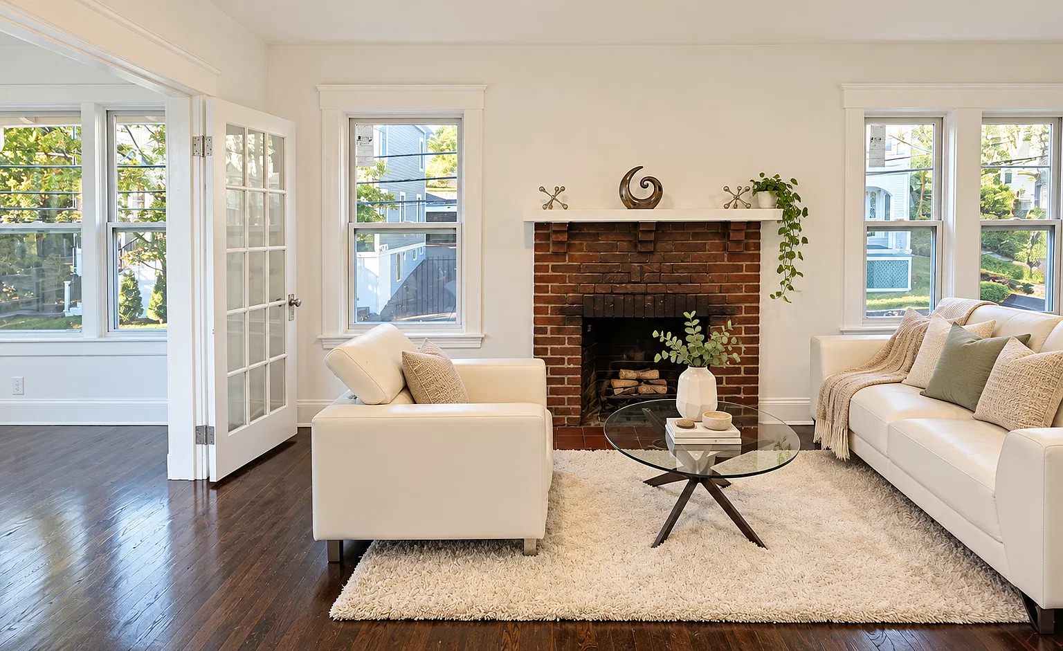2 bed, 1100 sqft, $3,600 — Photo 2