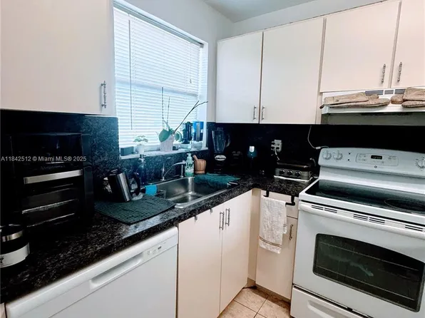 8500 Sunrise Lakes Blvd APT 104, Fort Lauderdale, FL 33322