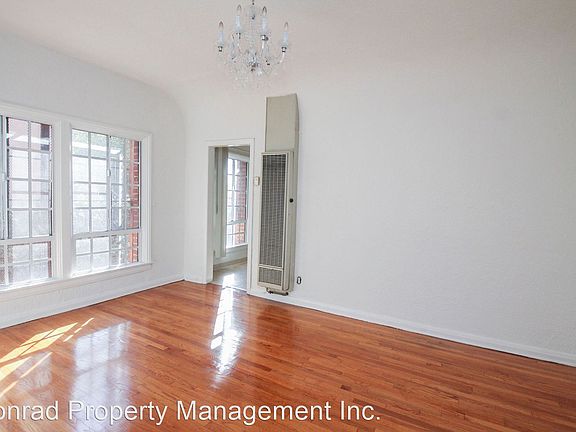 4th image of 367 N Orange Grove Ave APT 103