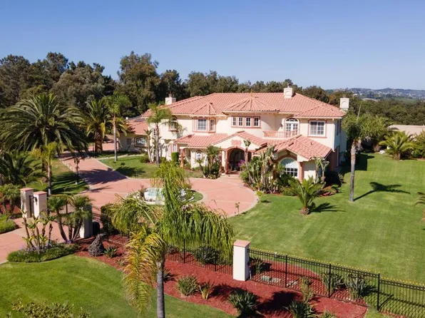 853 Camino Tierra Santa, Camarillo, CA 93010