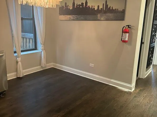 729 S Loomis St, Chicago, IL 60607