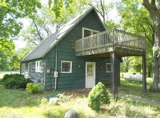 530 N Nursery St, Lawton, MI 49065