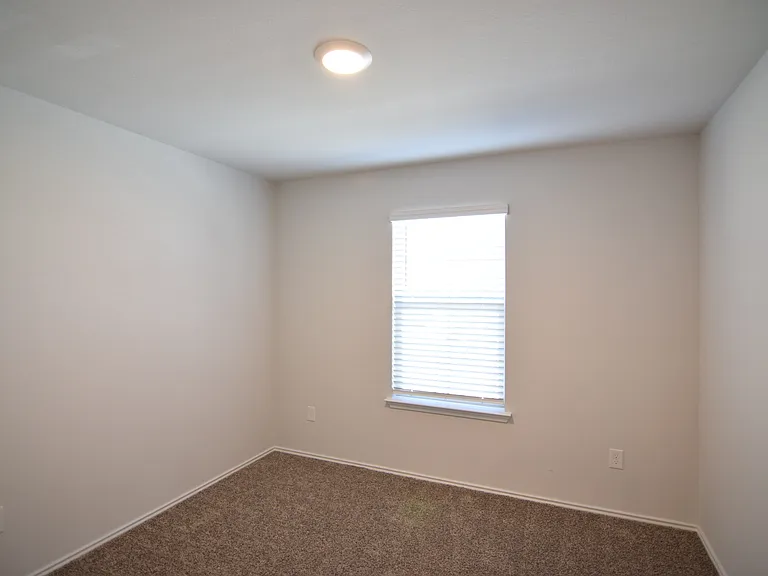 9621 Falme Ln — Photo 14