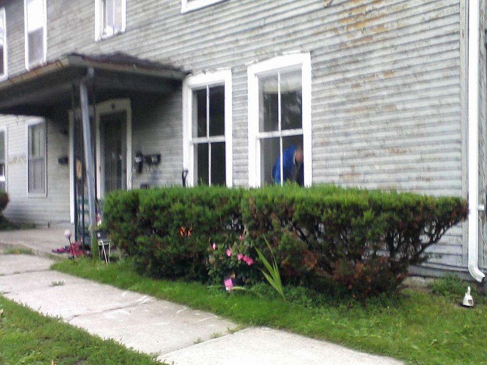 1st image of 20 Depot St