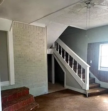 3 bed, 1810 sqft, $895 — Photo 2