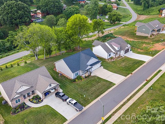 5th image of 4944 Southview Dr