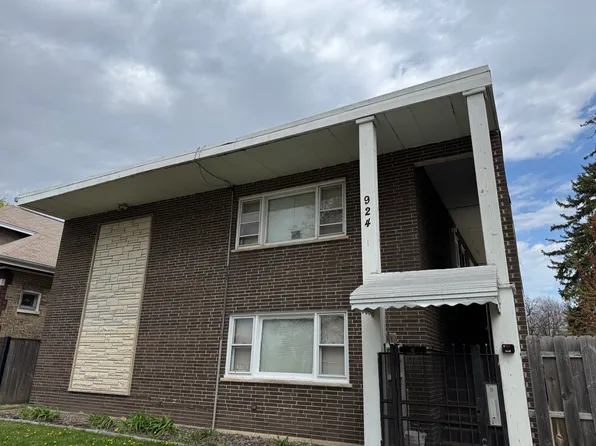924 Troost Ave, Forest Park, IL 60130