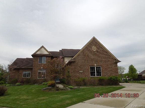 3rd image of 30622 Hickory Ct