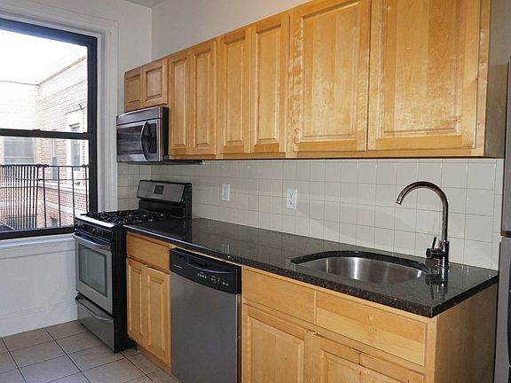 4th image of 901 Washington Ave #K6