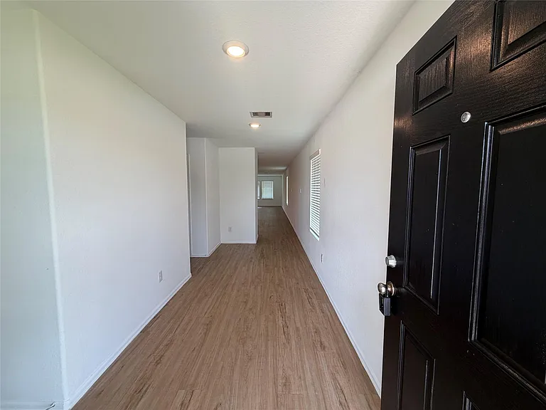 14514 Woodcott Warren Way — Photo 5