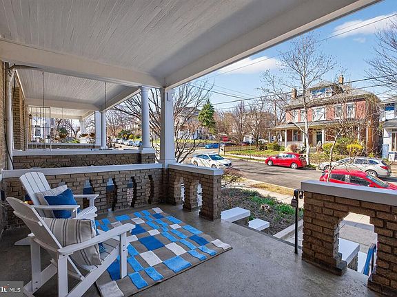 3rd image of 1426 Decatur St NW