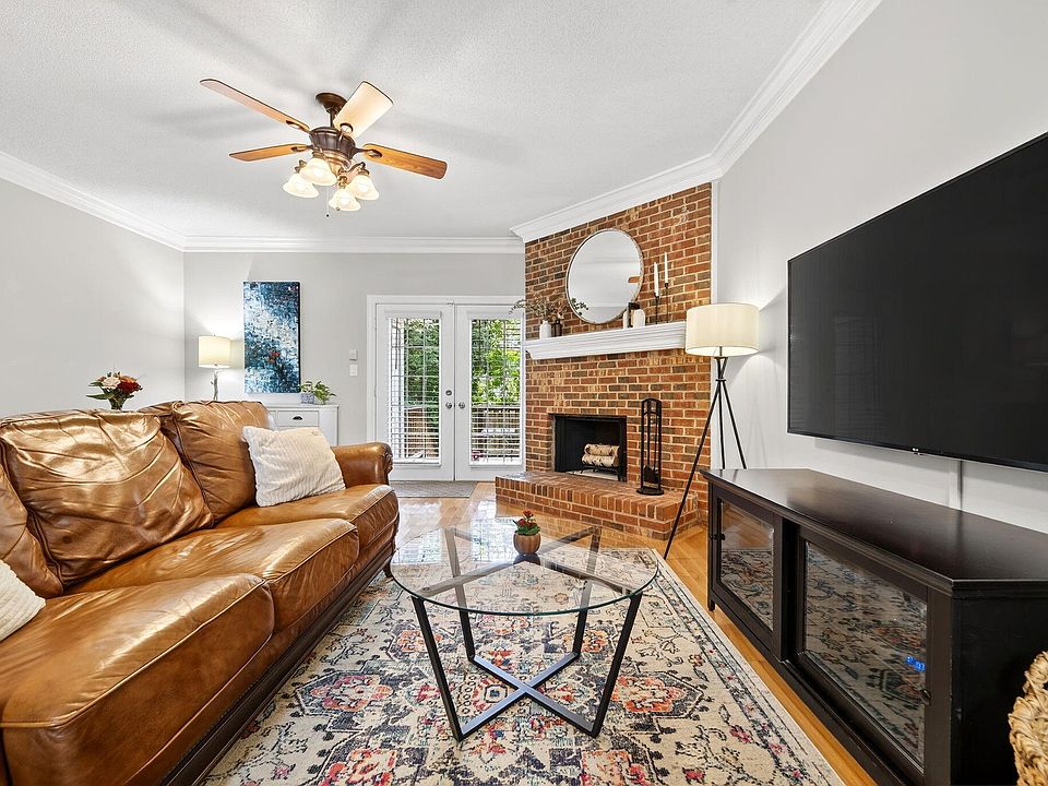 1st image of 1404 Governors Ct