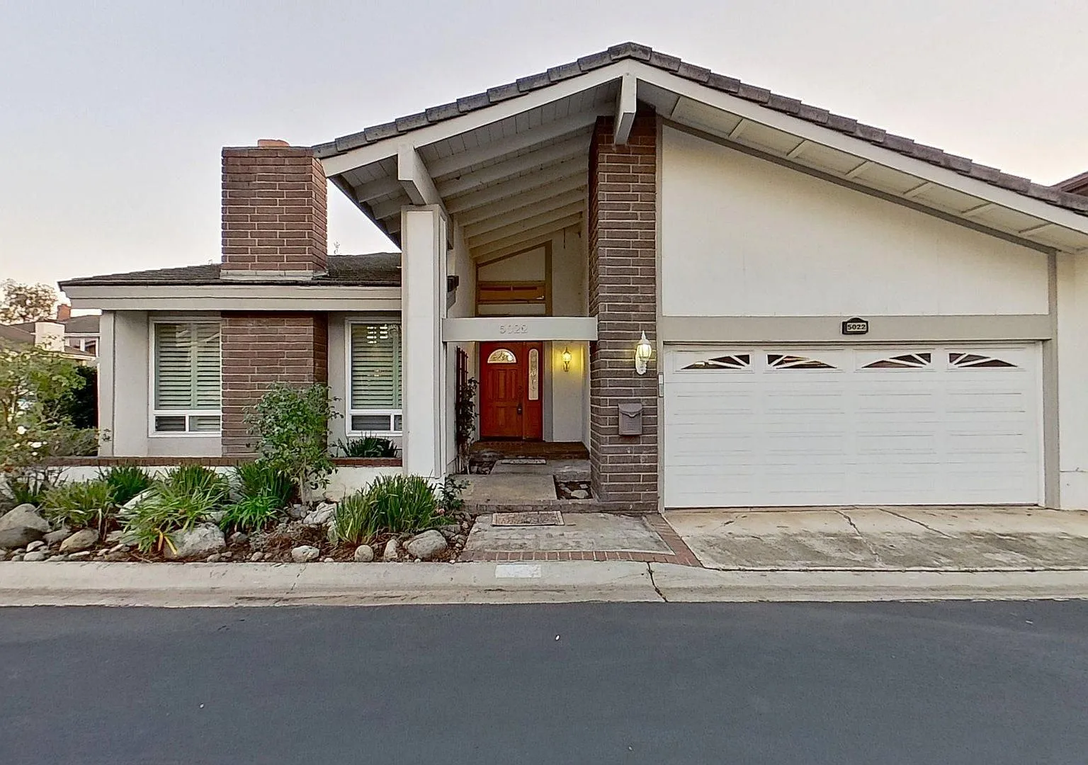 Coming Soon: 5022 Hemlock, Irvine: Spacious 2,000 Sqft 3 Bed 2 Bath Single Family House! — Photo 1