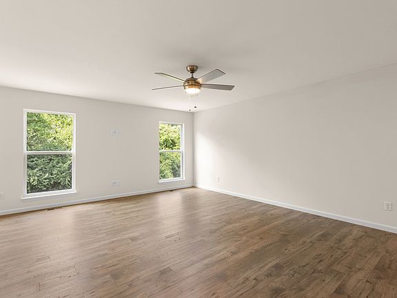 4th image of 2205 Heatherfield Dr