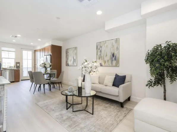 2043 Atlas Loop, Mountain View, CA 94043