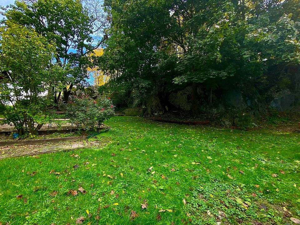 14 Linden Ln, Hyde Park, NY 12538 Zillow