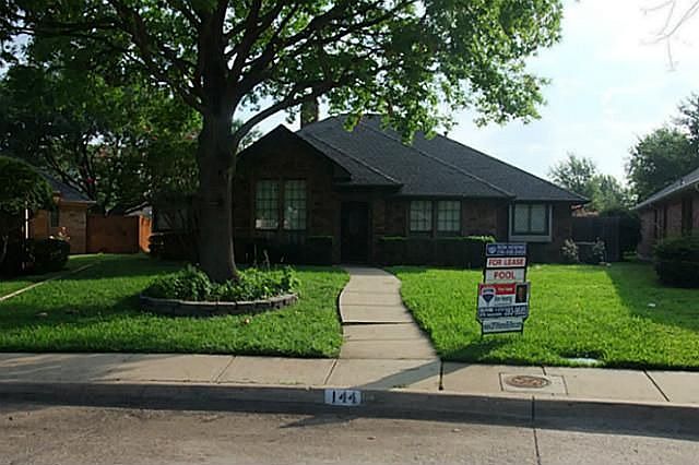 1st image of 144 Highland Meadow Cir