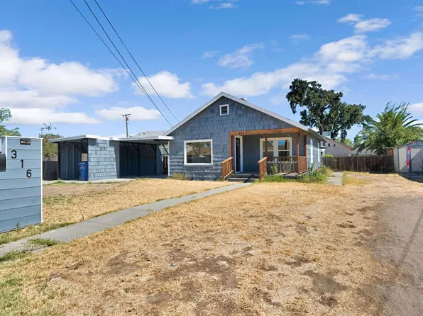 316 E Cameron St, Hanford, CA 93230