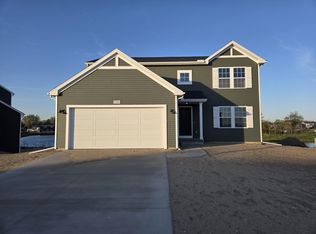 13744 Oasis Ave, Holland, MI 49424