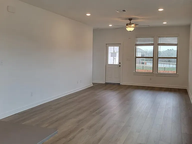 465 Bristlecone Bnd — Photo 7