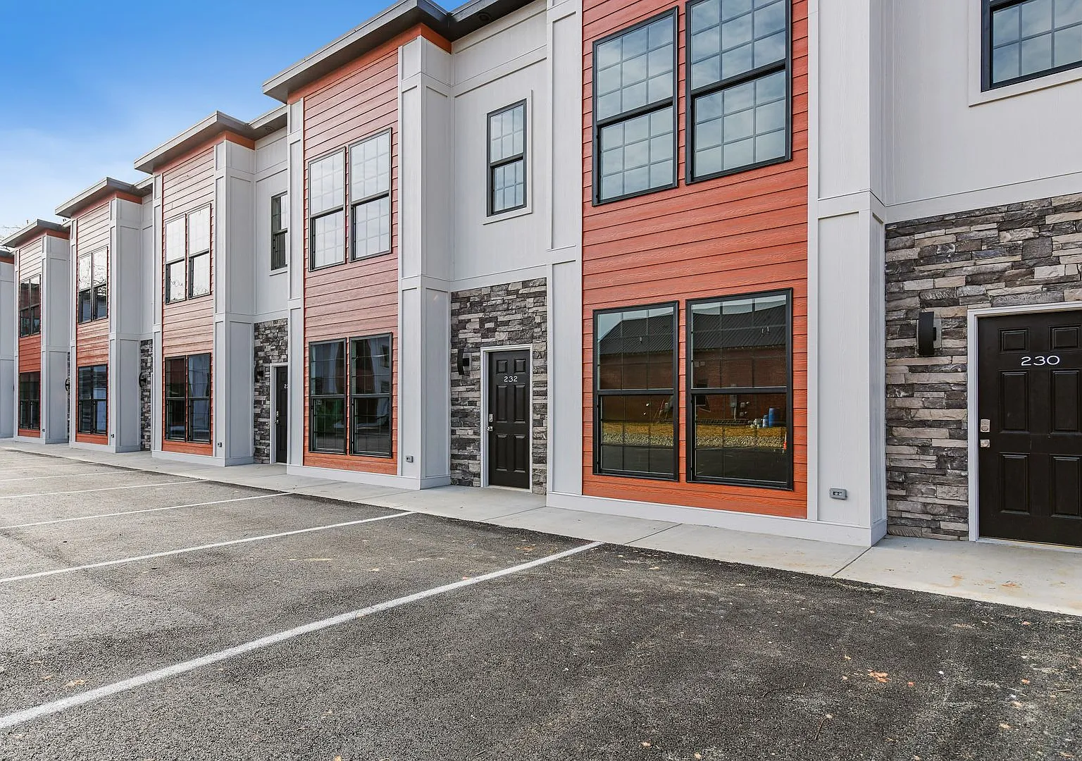 Lofts on Franklin II — Photo 1