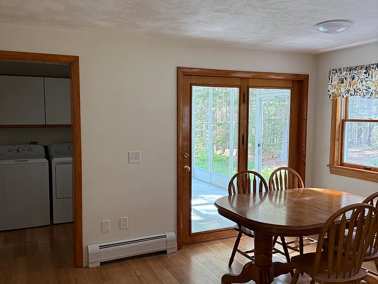 Blodgett Ln — Photo 16