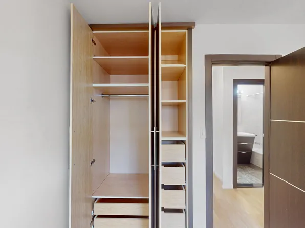 460 Neptune Avenue image 8 of 20