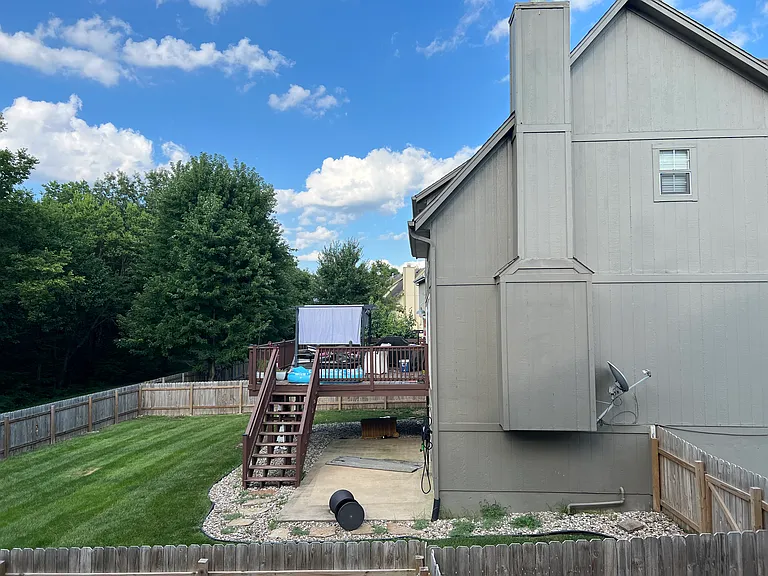 7706 W 155th St — Photo 25
