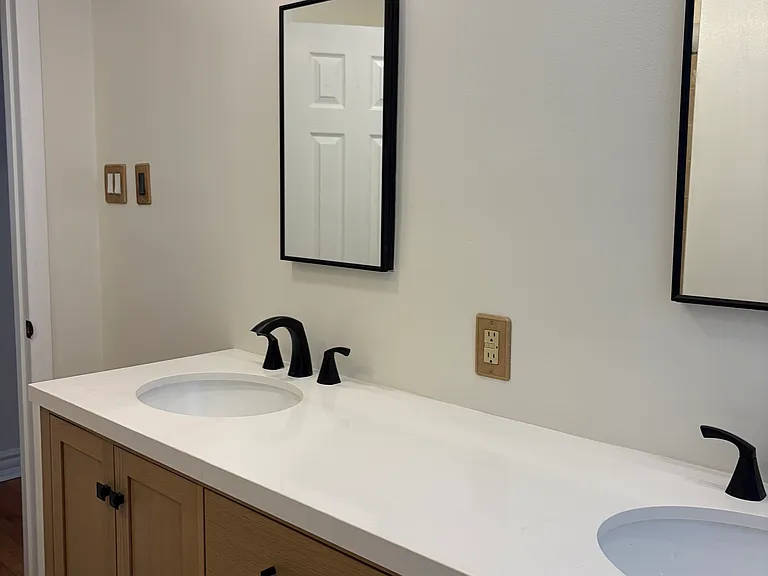 515 N Gardner St #515 — Photo 9