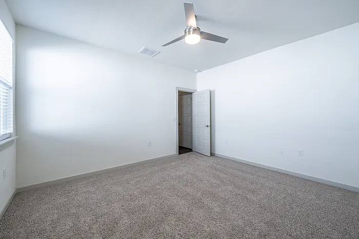 13708 Lubeck Dr — Photo 12