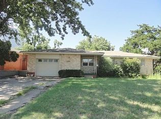 1601 W Avenue A, Elk City, OK 73644