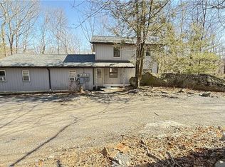 212 Williams Dr, East Stroudsburg, PA 18302
