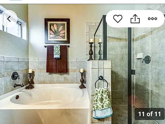4th image of 14837 Hunters Grove Ave