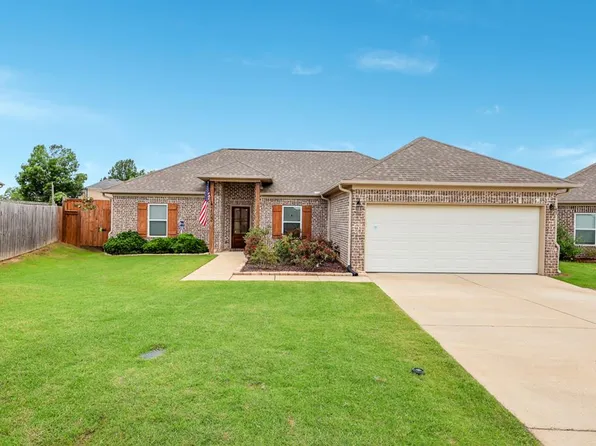 1102 Briarwood Dr, Oxford, MS 38655