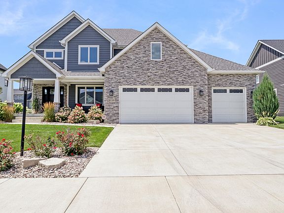 2nd image of 9748 Tall Grass Trail St