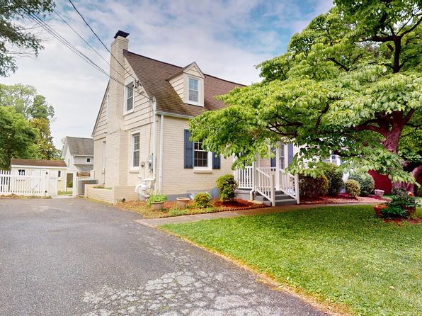 2116 Linden Ln