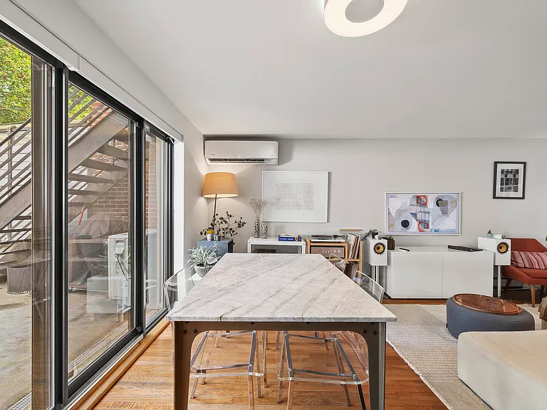 649 De Kalb Ave #1 — Photo 14