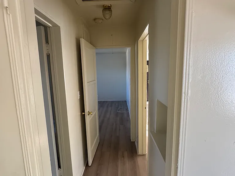 6509 S Van Ness Ave #6511-1/2 — Photo 4