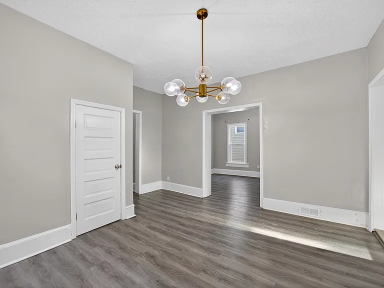 1566 Winchester Ave — Photo 13