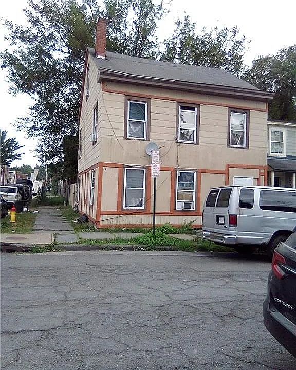 1st image of 56 Van Ness St