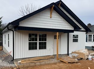 104 Roosevelt St, Alcoa, TN 37701